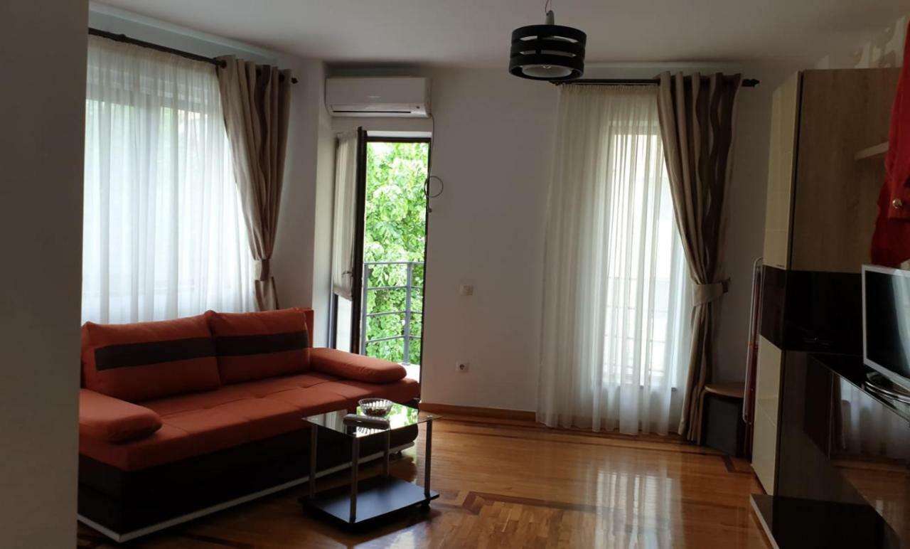 Star Apart Râmnicu Vâlcea Zewnętrze zdjęcie