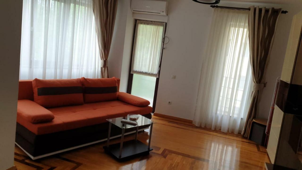 Star Apart Râmnicu Vâlcea Zewnętrze zdjęcie
